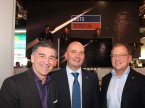 Markus Aegerter (AGVS), Christoph Aebi (AutoScout24) und Wolfgang Schinagl (auto-i-dat AG)